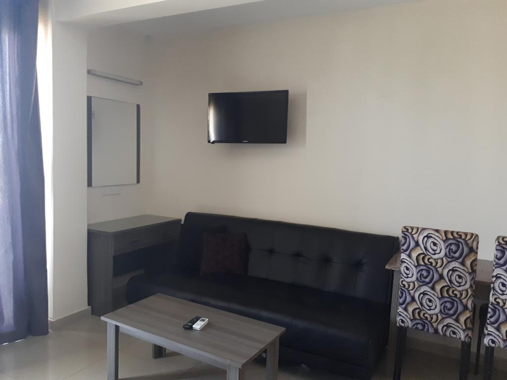 Tasiana Star Limassol Exteriör bild