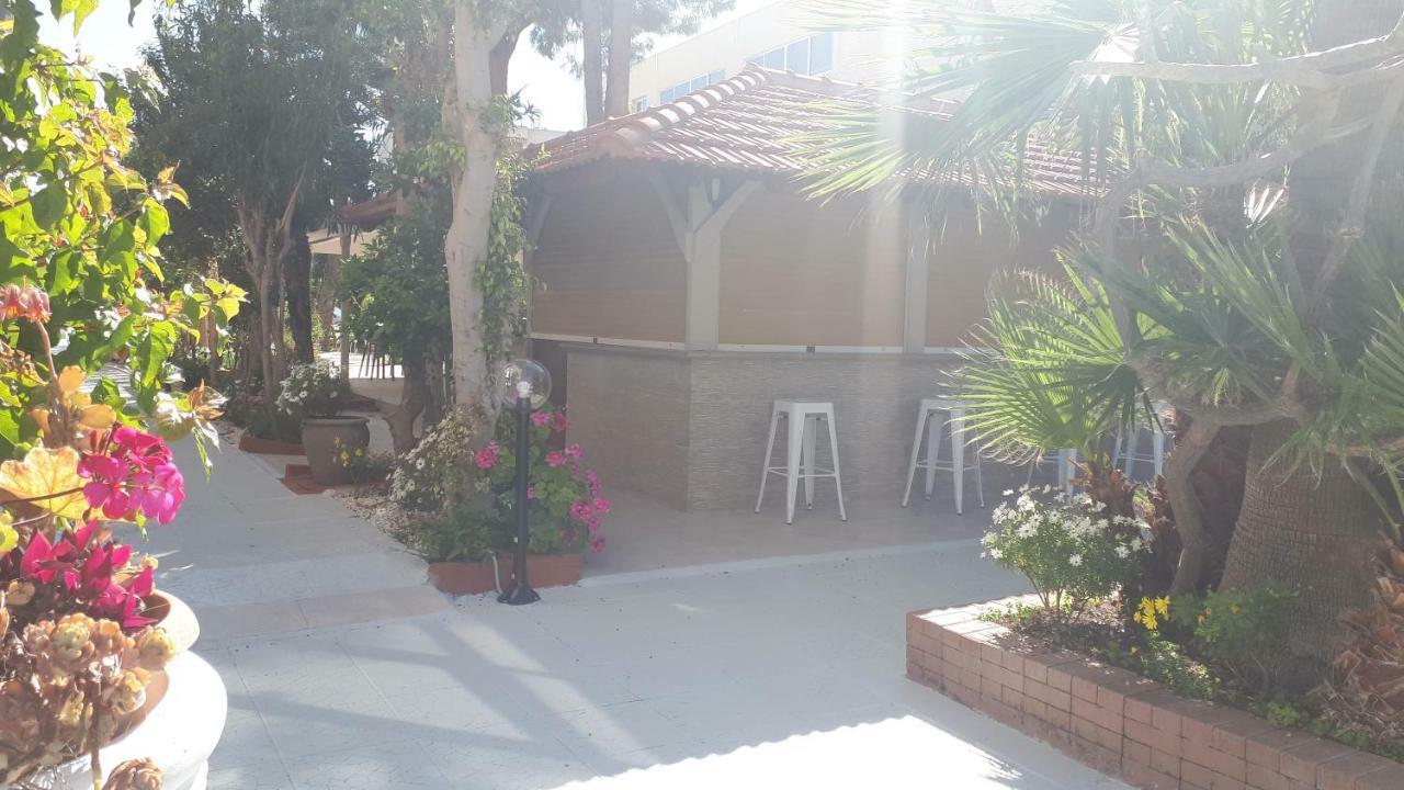 Tasiana Star Limassol Exteriör bild